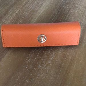 Tory Burch readers